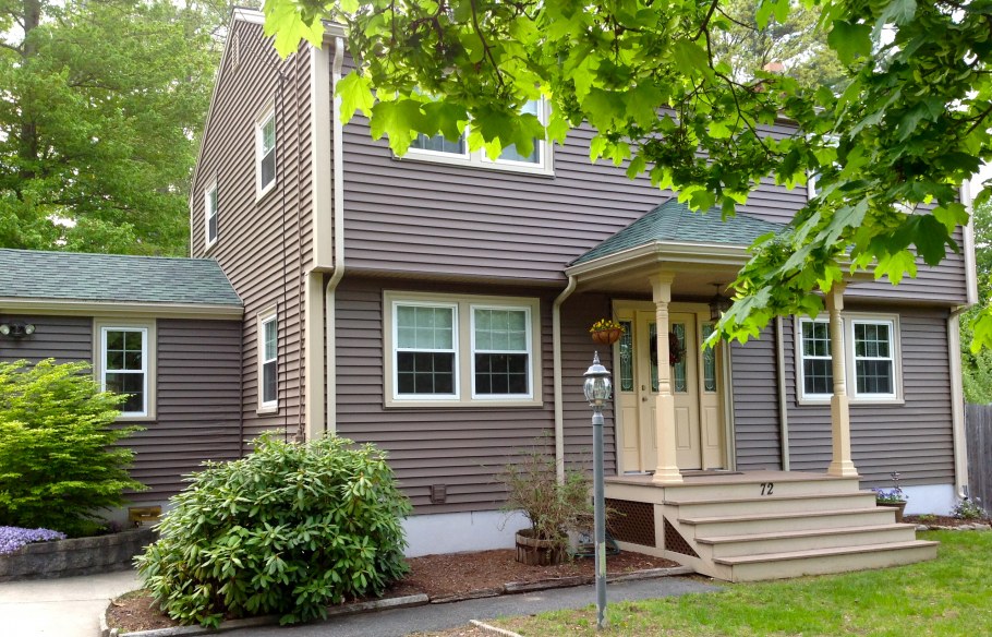 Красивые Загородные деревянные дома с сайдингом