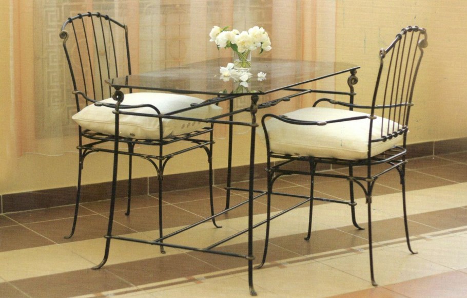 Кованые столы