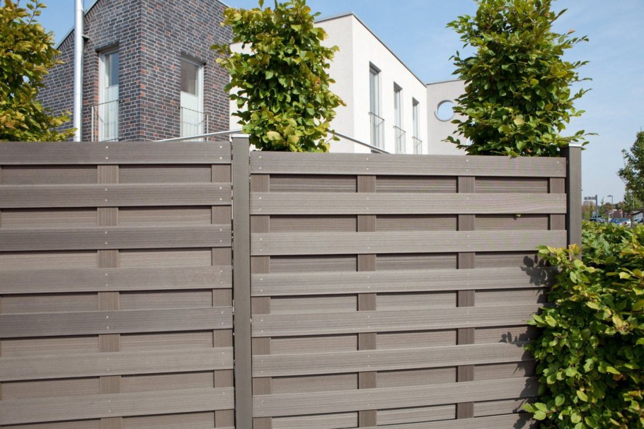 Горизонтальные заборы из террасной доски