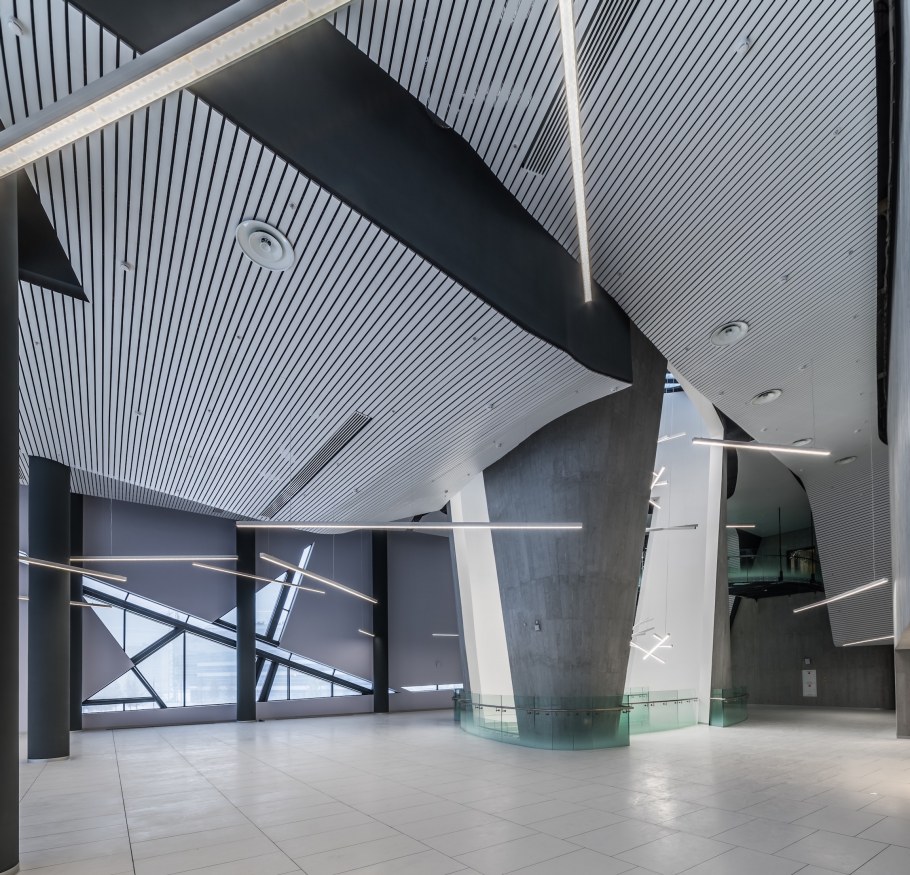 Интерьер спортивного комплекса архитектура