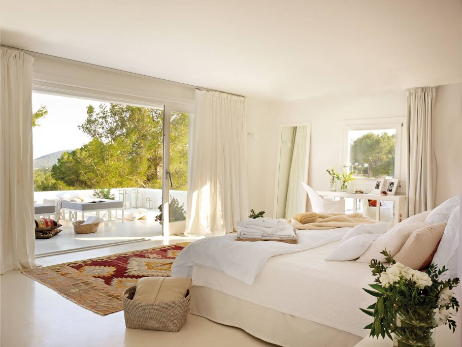 Спальня с террасой