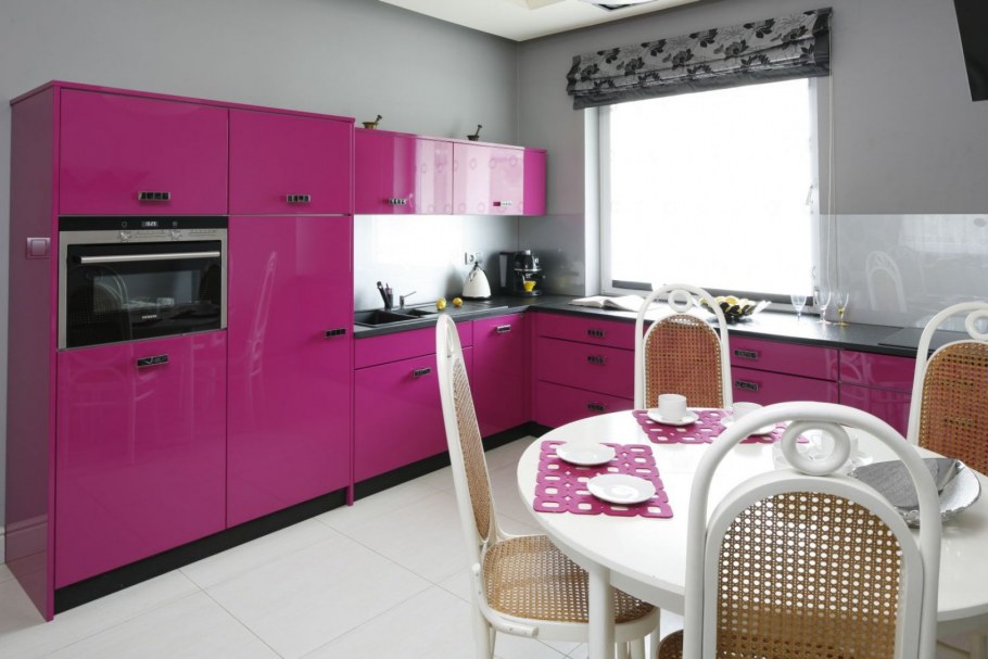 Кухни нежно сиреневого цвета