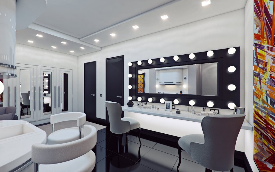 Гримерное зеркало в салоне красоты