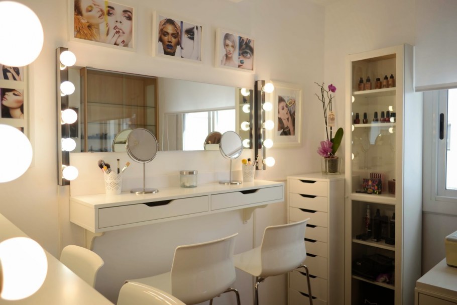 Необычный интерьер салона красоты