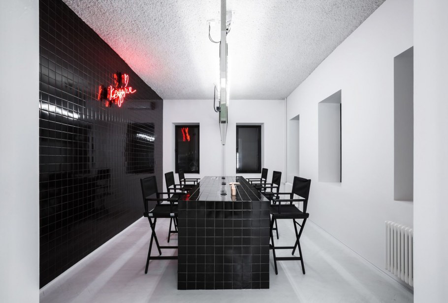 Дизайн парикмахерской в светлых тонах