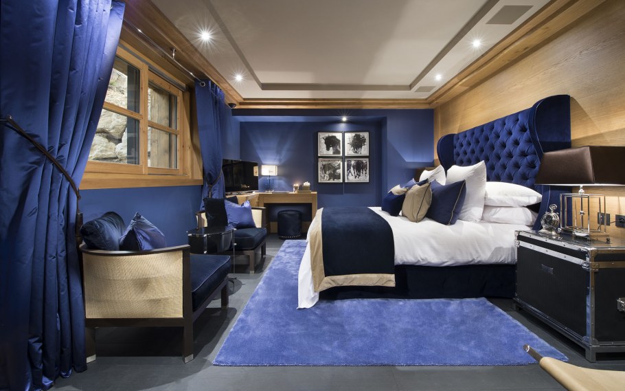 Королевский синий в интерьере