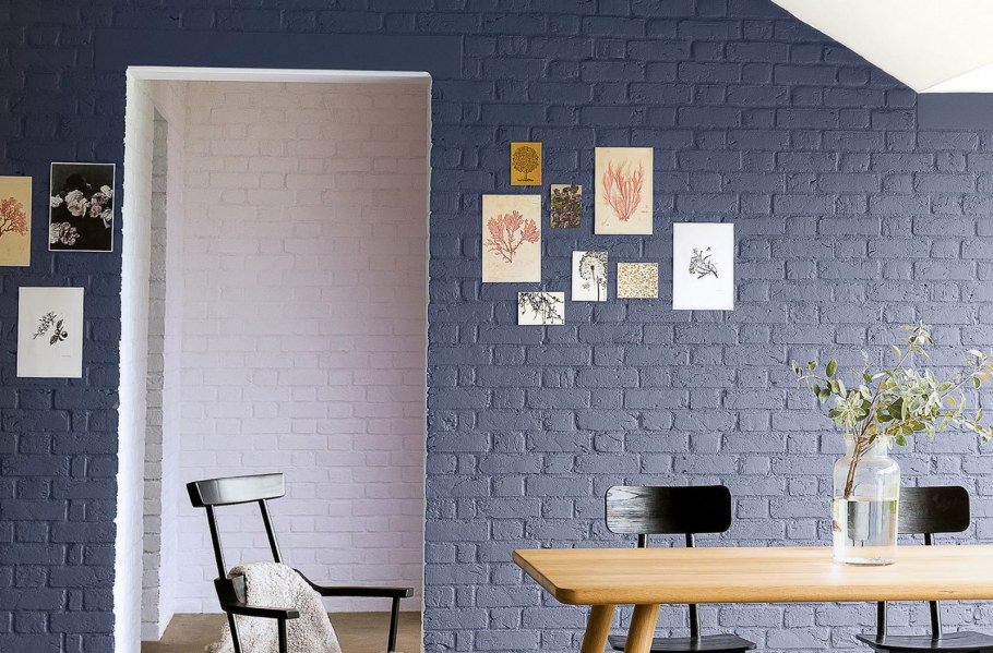 Крашеный кирпич в интерьере