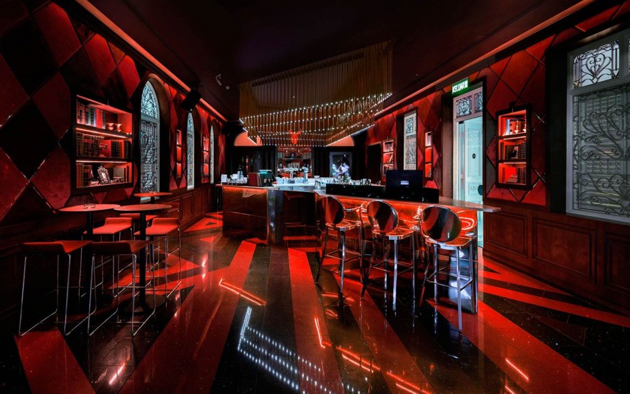 Бар в стиле Готика