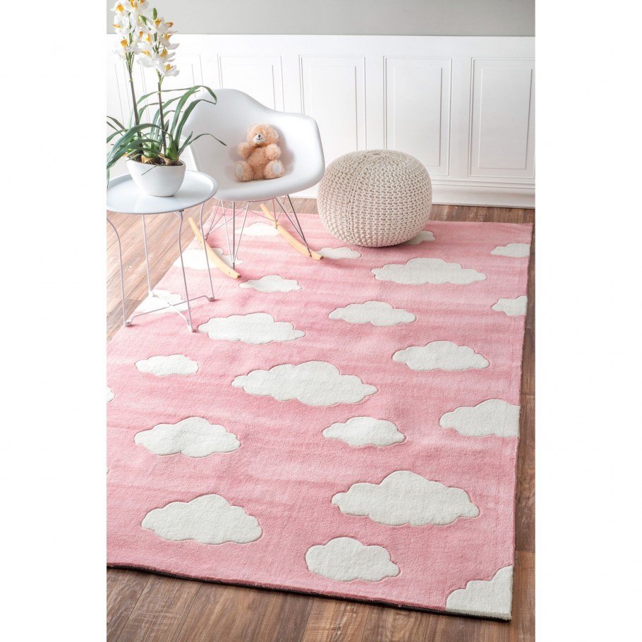 Диван цвета пыльной розы