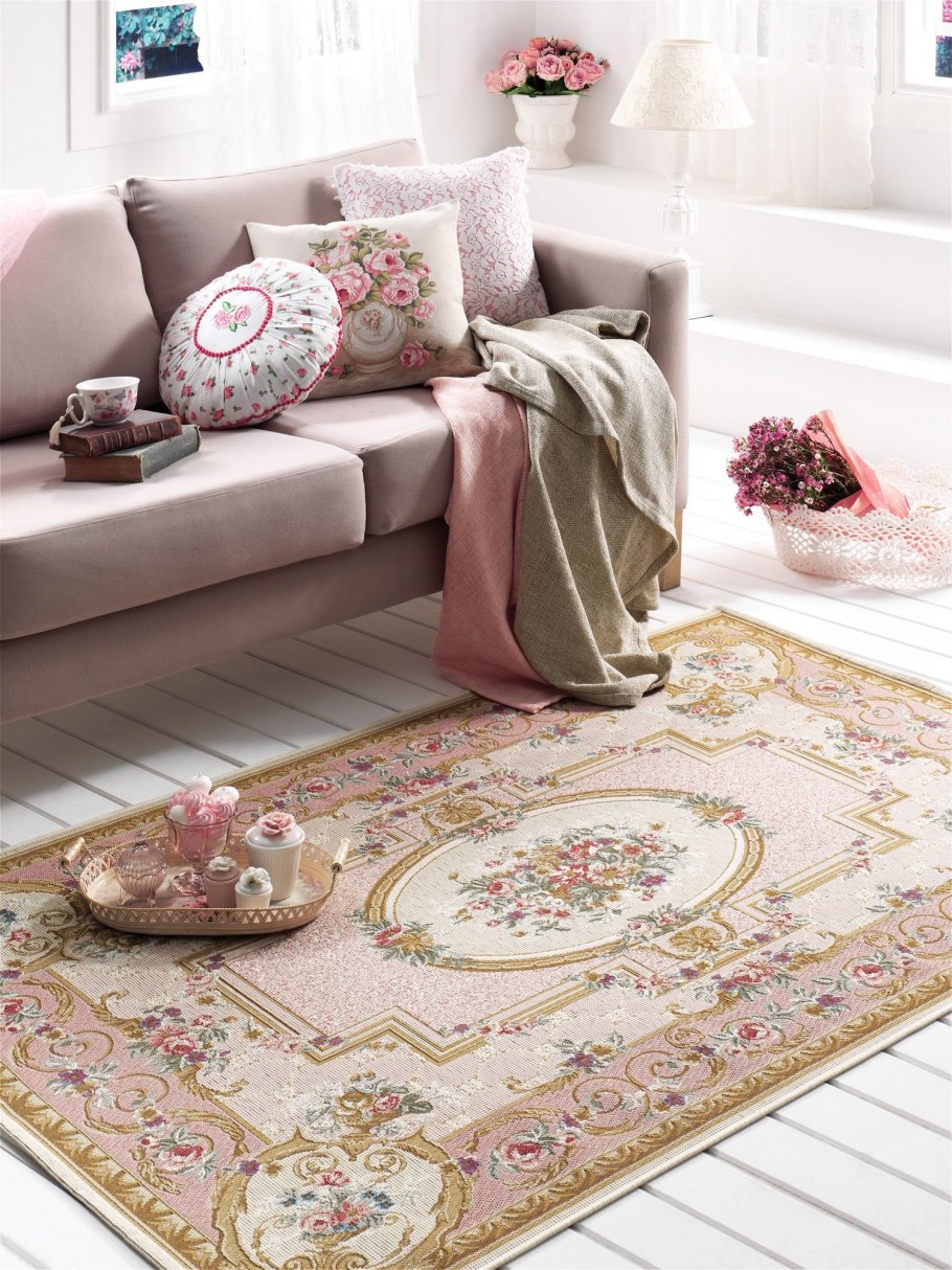 Ковер в пастельных тонах
