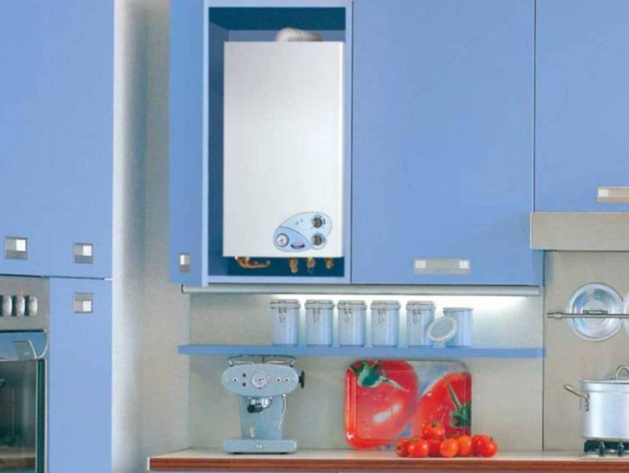 Навесной котел на кухне