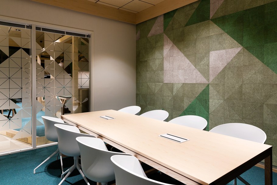 Фанера в интерьере офиса