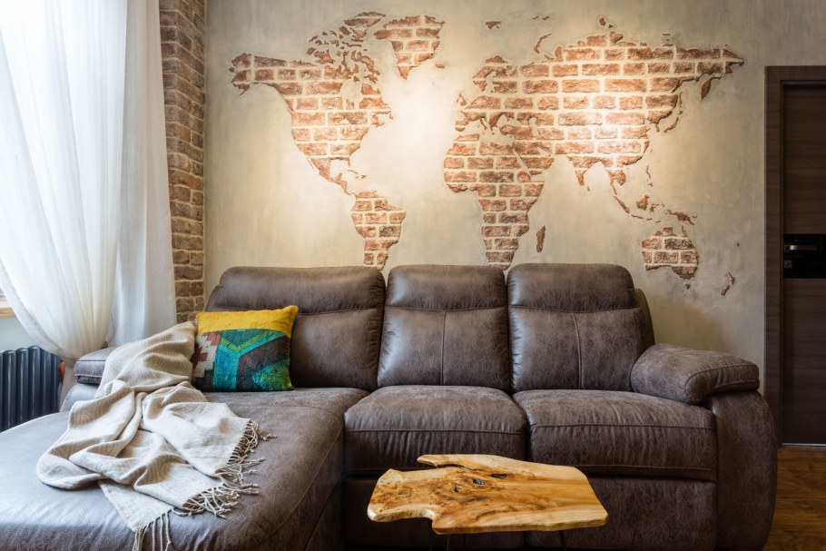 Интерьер с барельефом в стиле лофт