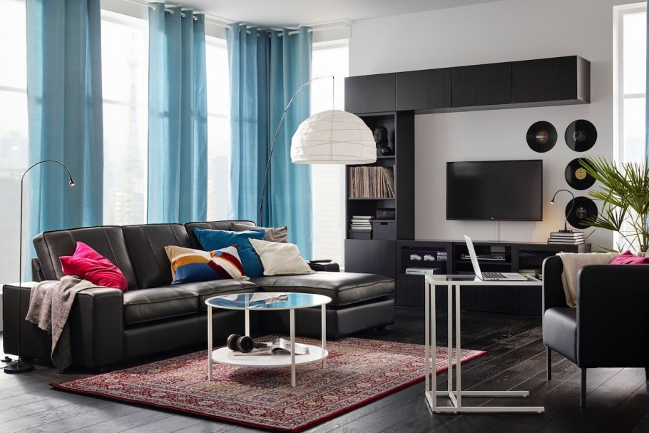 Интерьеры икеа с черной мебелью гостиная