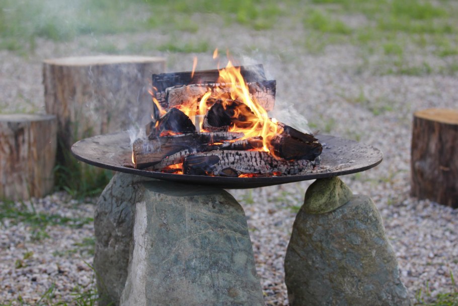 Чугунная костровая чаша