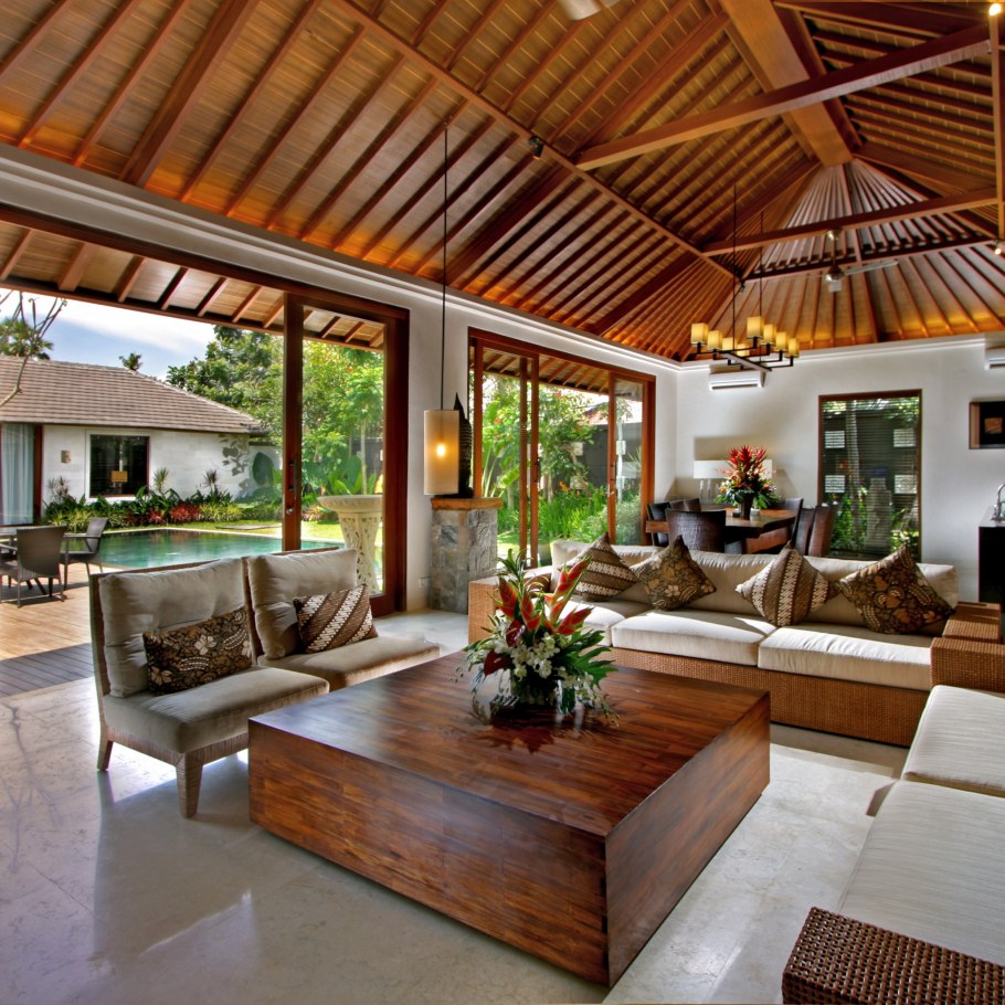 Дом в тропическом стиле