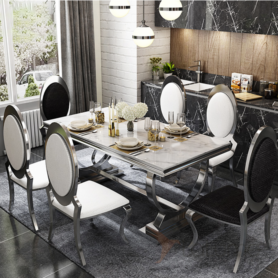 Стильный обеденный стол