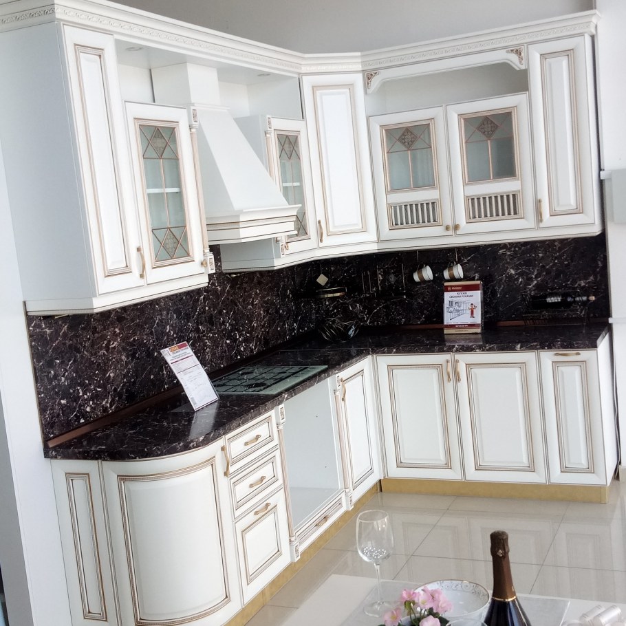 Кухня массив Ника белый