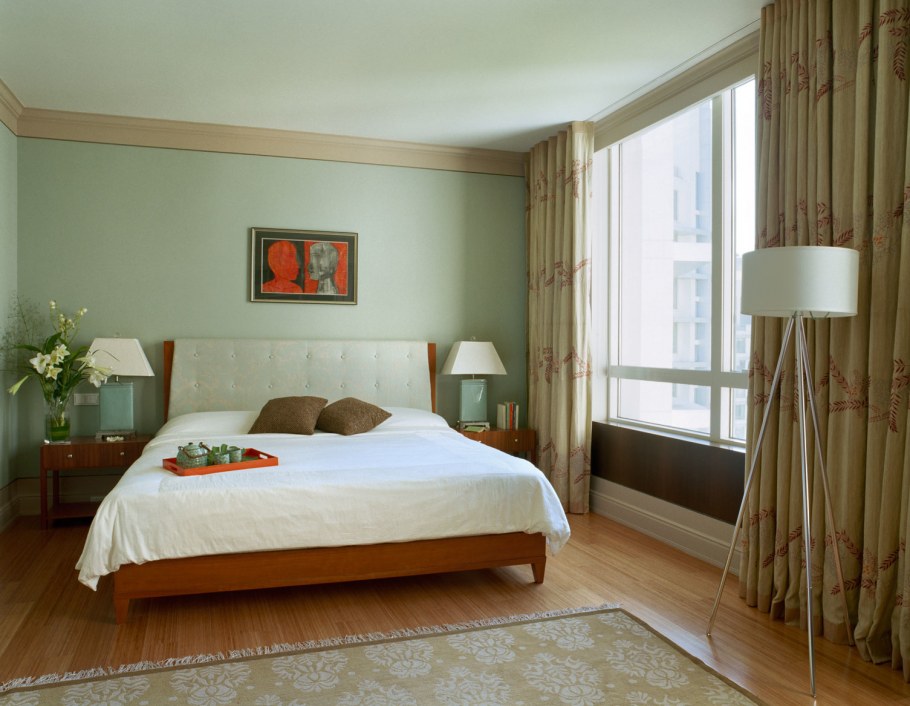 Оливковые обои в интерьере спальни