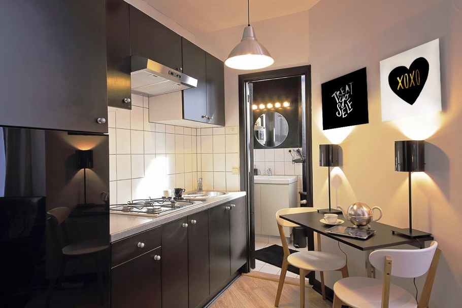 Стильная компактная кухня