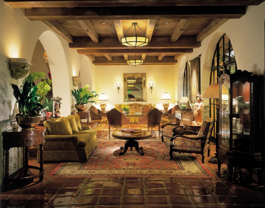 Испанский Нео колониальный стиль в архитектуре