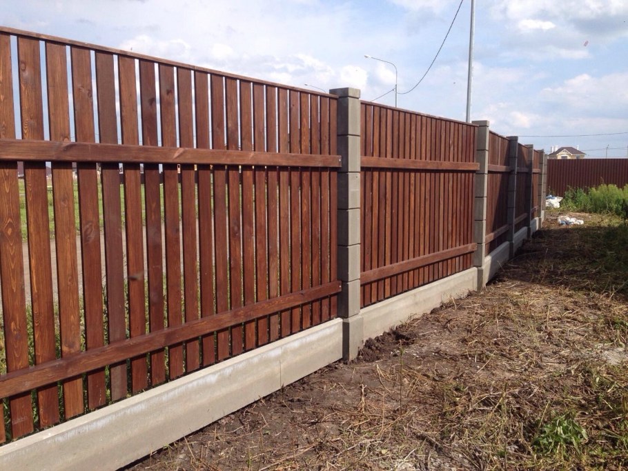 Бетонные столбы для забора