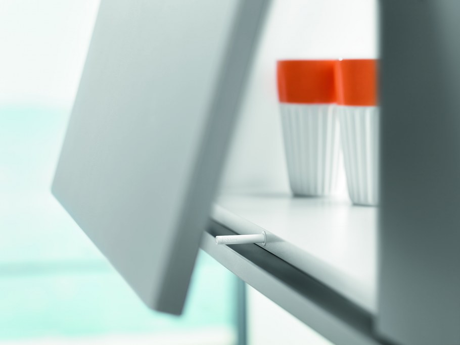 Держатель Tip on Blum 956a1201