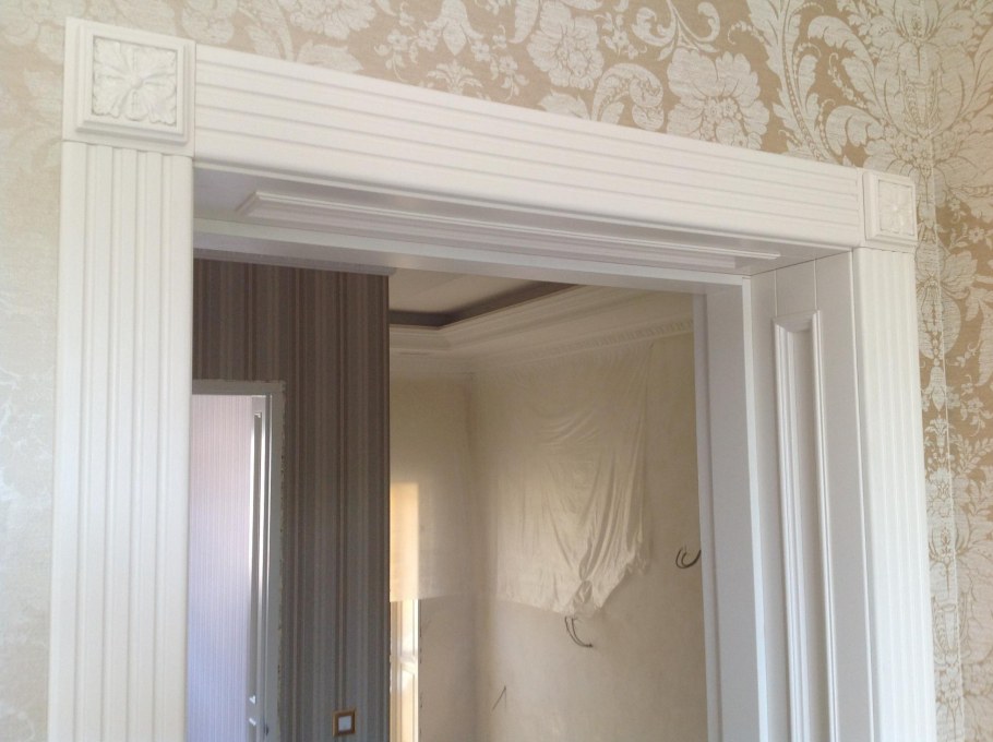 Полиуретановые молдинги в интерьере