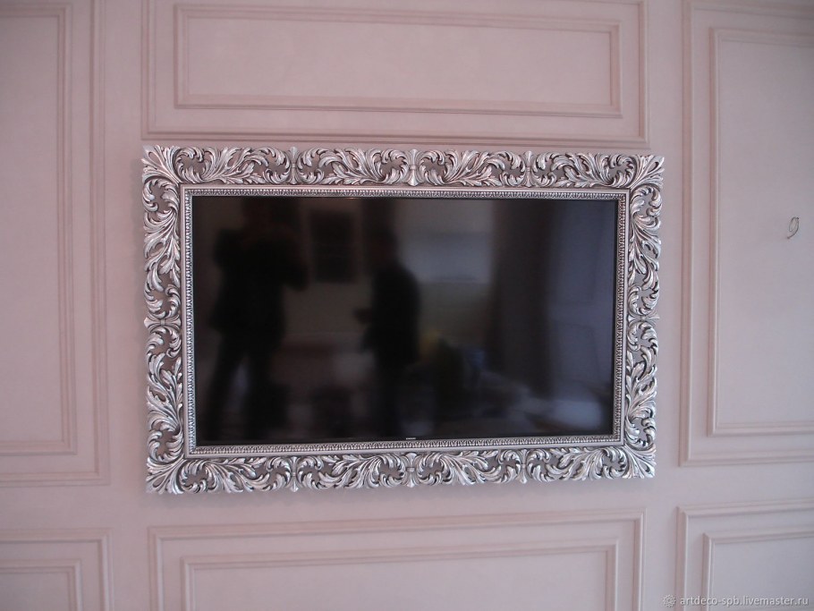 Декор вокруг двери