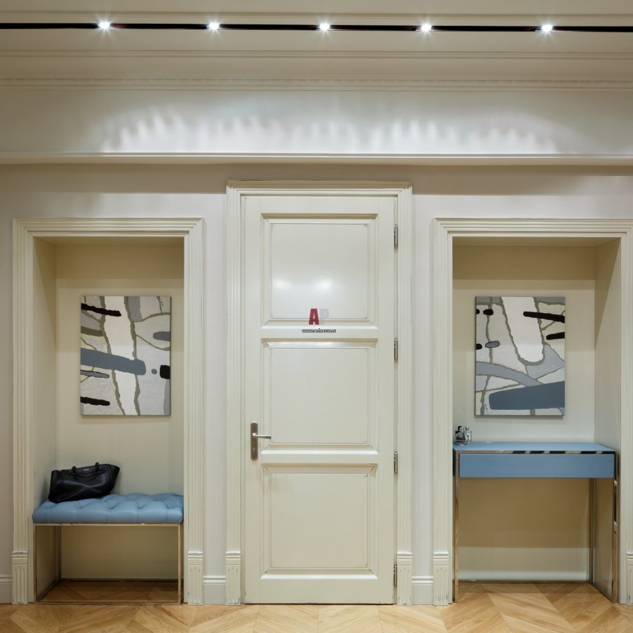 Лепнина на стенах в интерьере