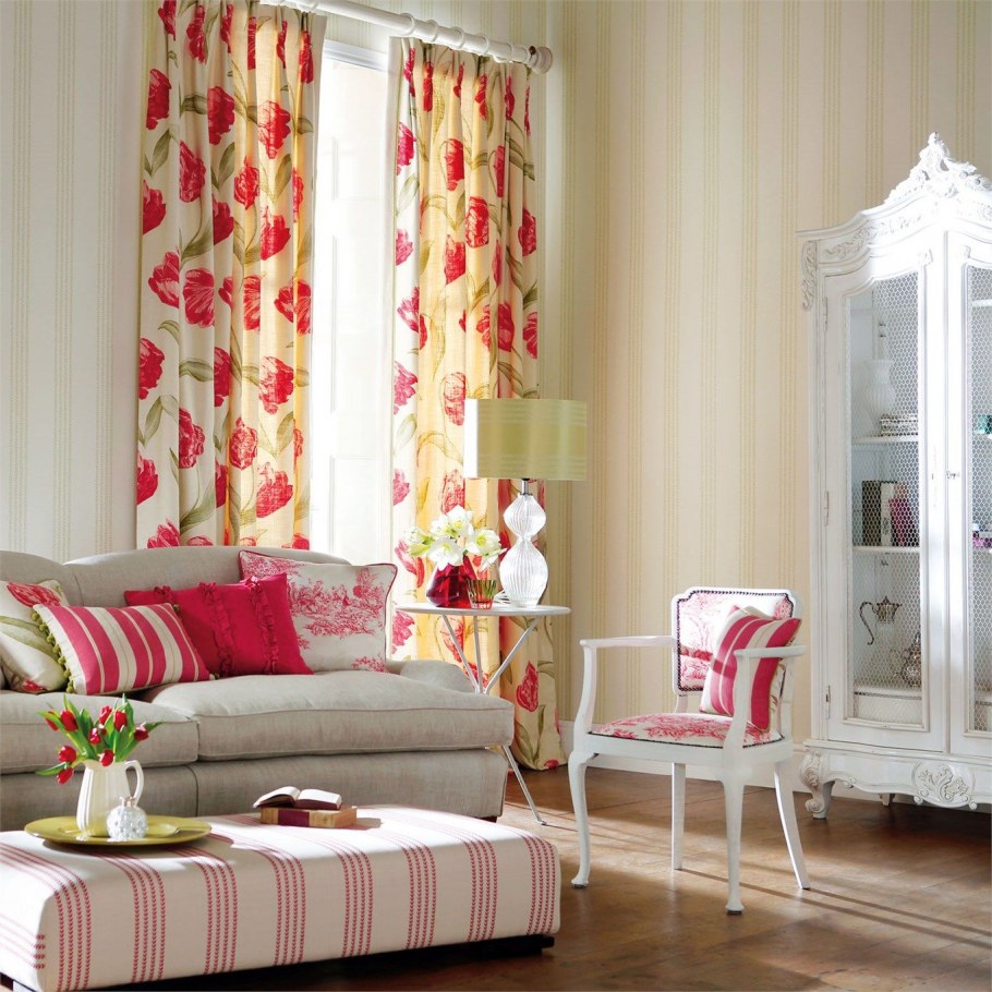 Яркие шторы в гостиную