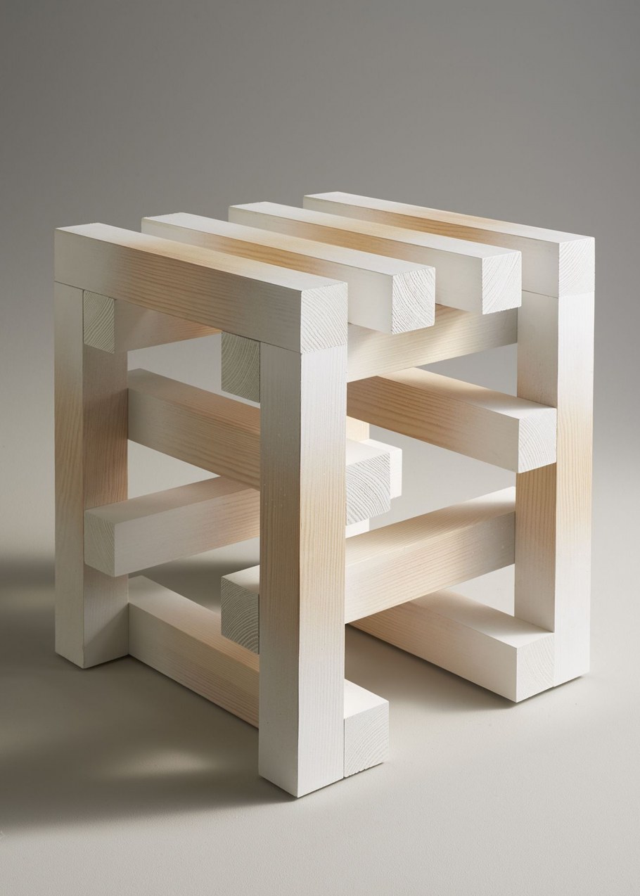 Дизайнерские табуретки