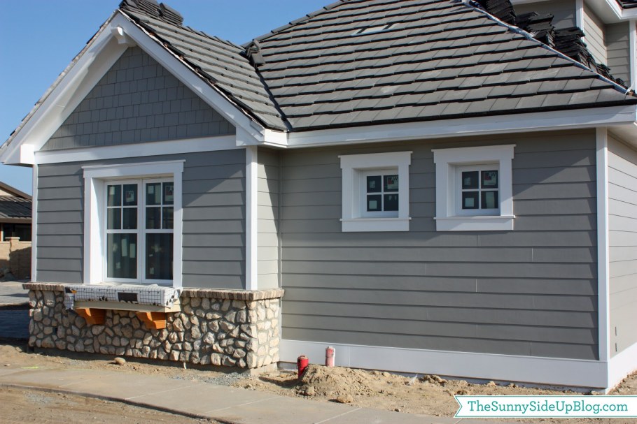 Дача дом серый сайдинг