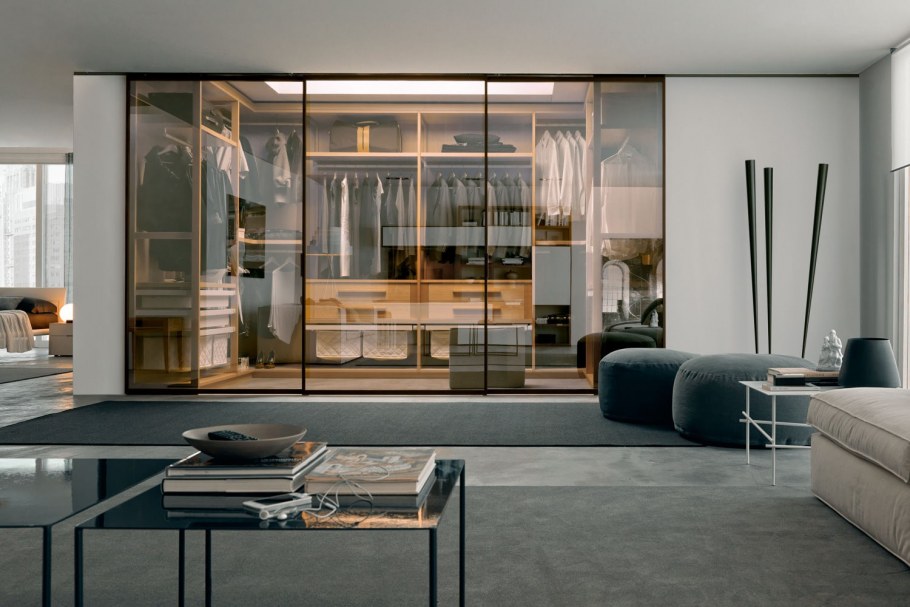 Гардеробная с остеклением