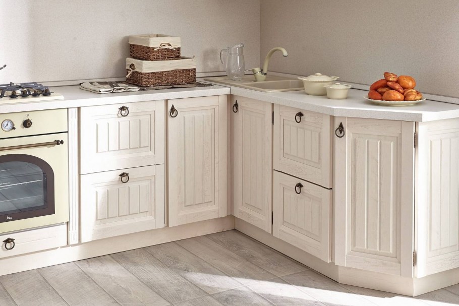 Кухня Анжелика ясень патина Бител