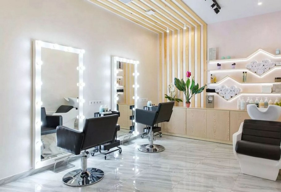 Интерьер маленькой парикмахерской