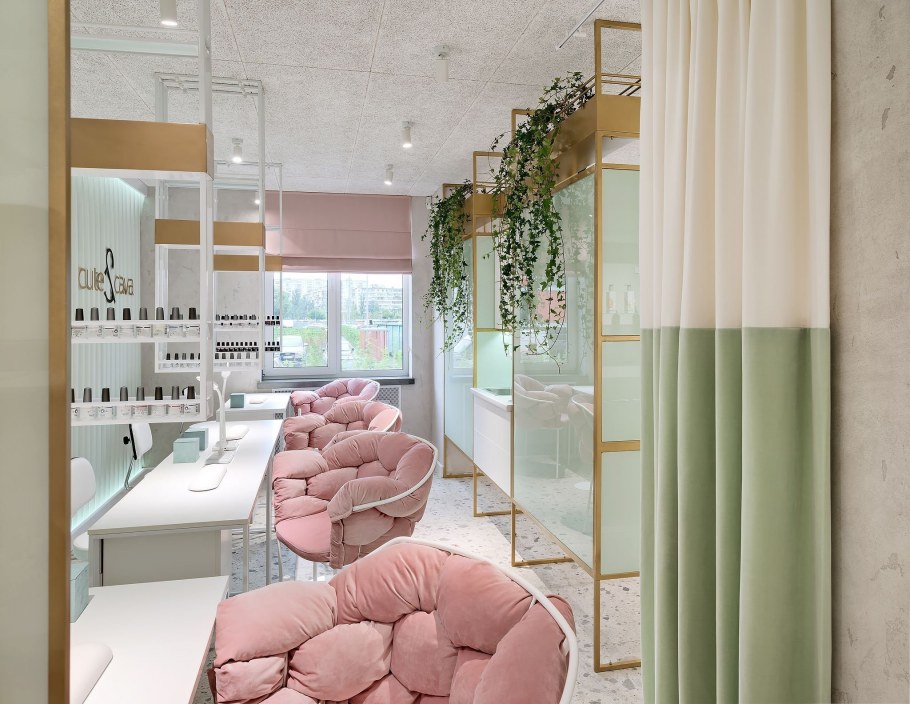 Нежный интерьер салона красоты