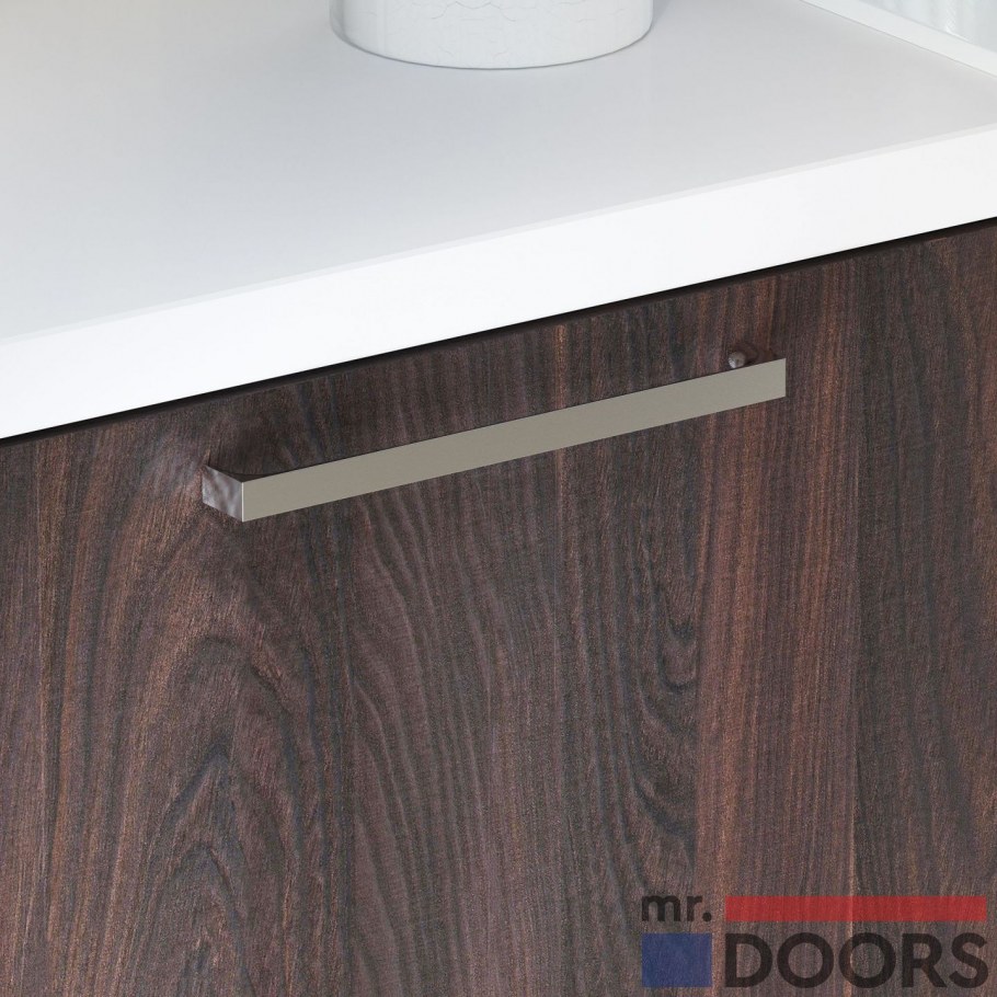 Фрезерованные ручки на фасадах кухни