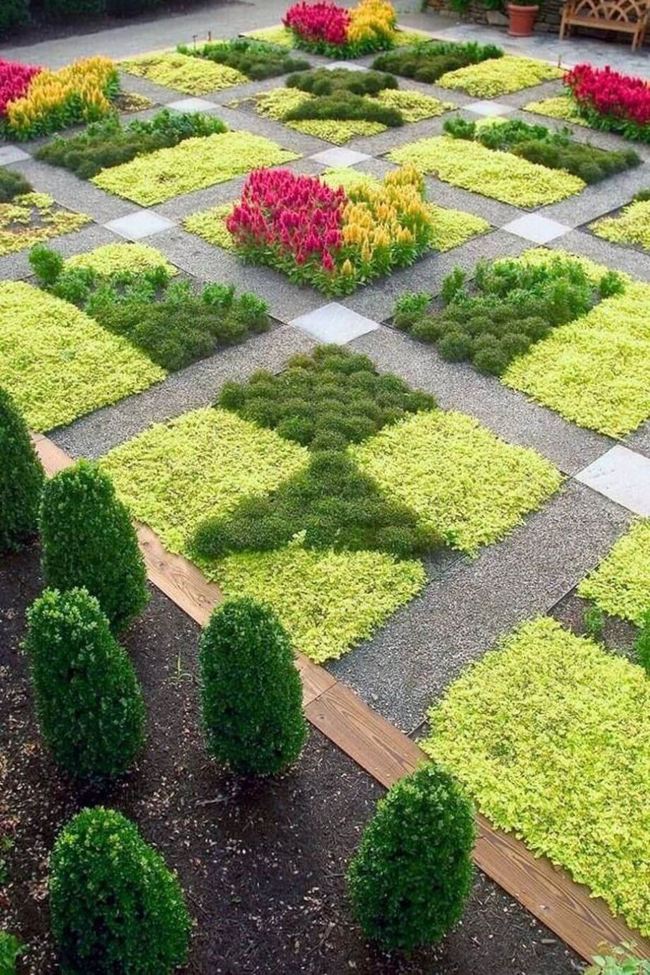 Квадратная клумба