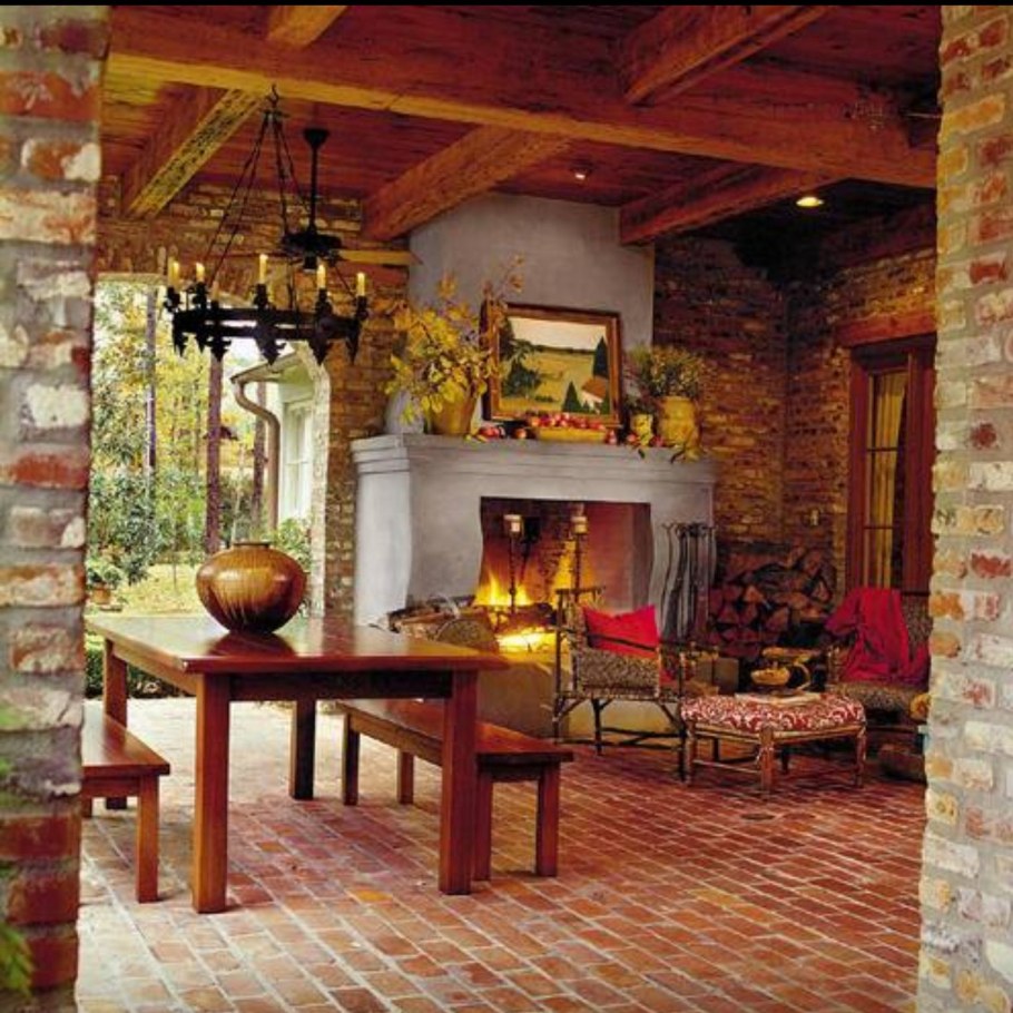 Камин на террасе