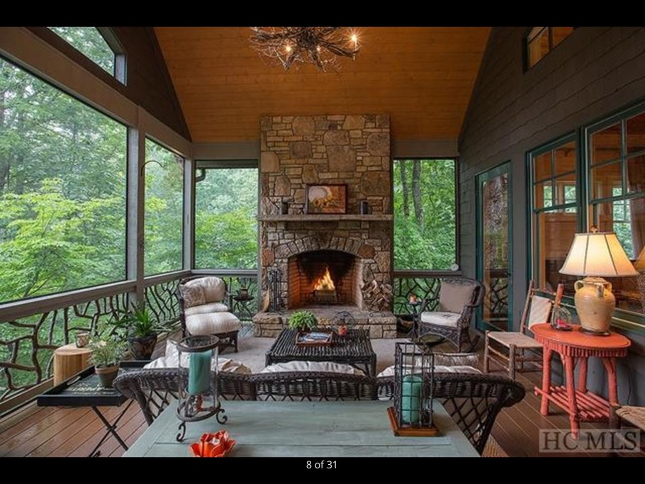 Английский сельский дом веранда с кессонами