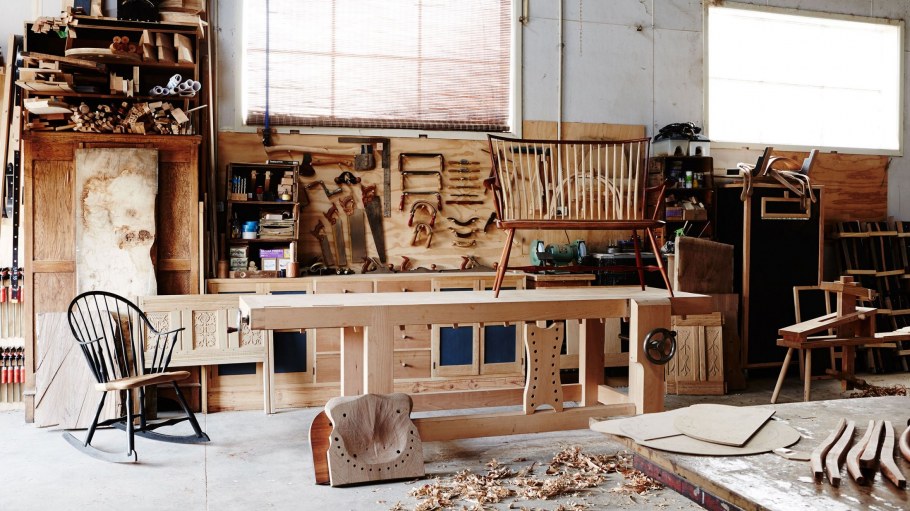 Школьные столярные мастерские