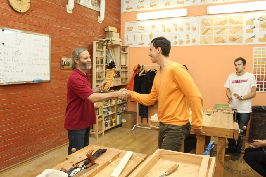 Мастерская в избушке