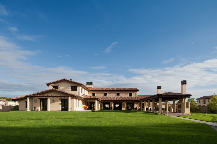 Загородная вилла Маверик