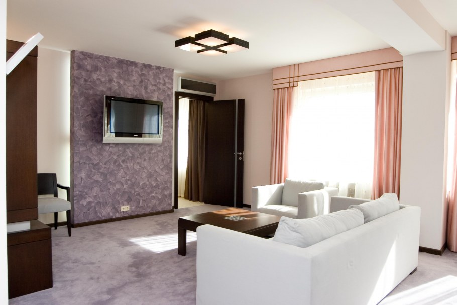 Обои для проходной гостиной в хрущевке