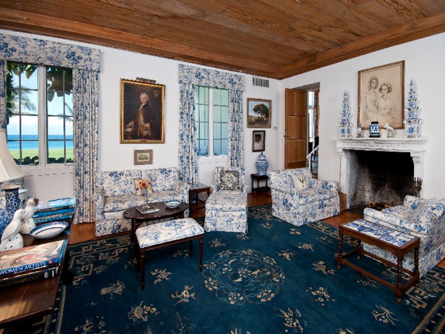 Комната в дворянском стиле