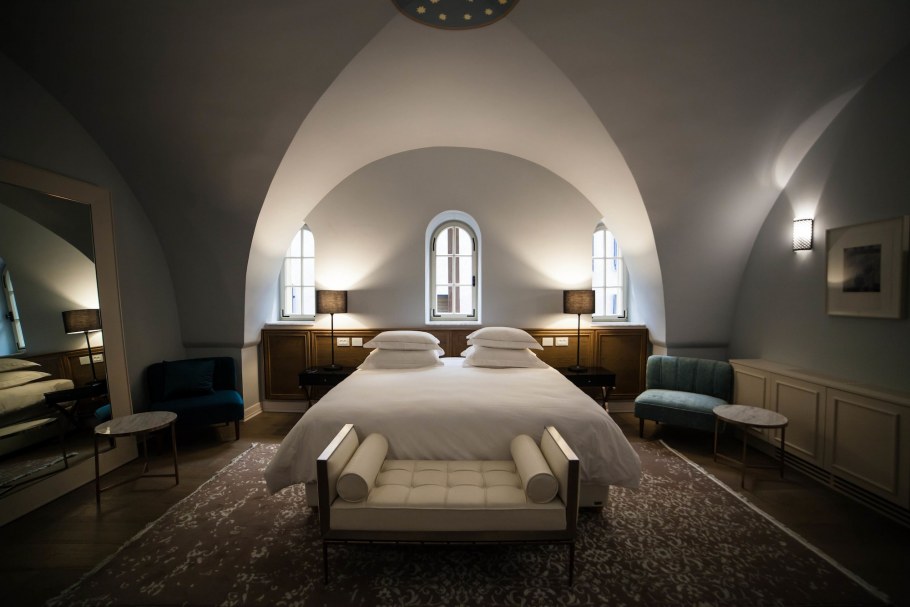 Сводчатый потолок