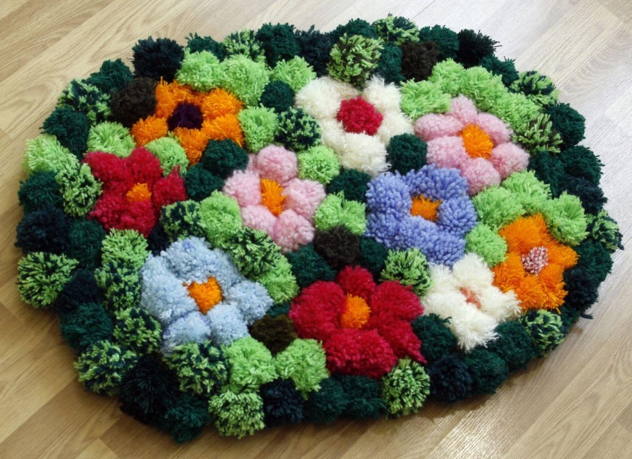 Вязаные интерьерные вещи