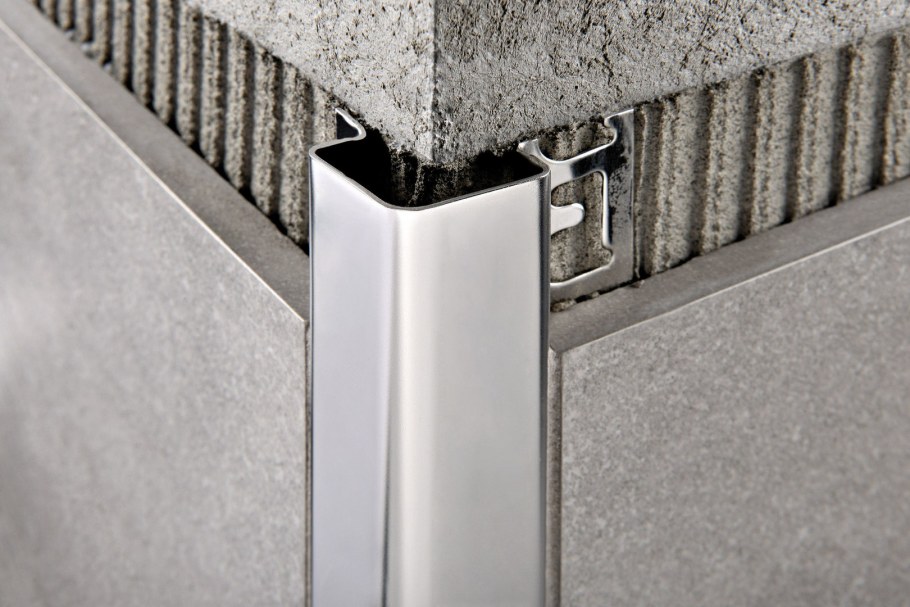 Профиль алюминиевый для кафельной плитки наружный 12х2700мм