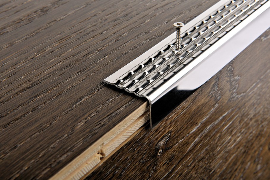 Профиль для плитки нерж. Сталь 9 мм, 2,7 м (к-10нс-2700-001)